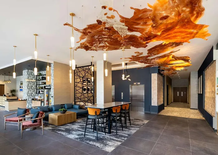 Tempo By Hilton Louisville Downtown Nulu