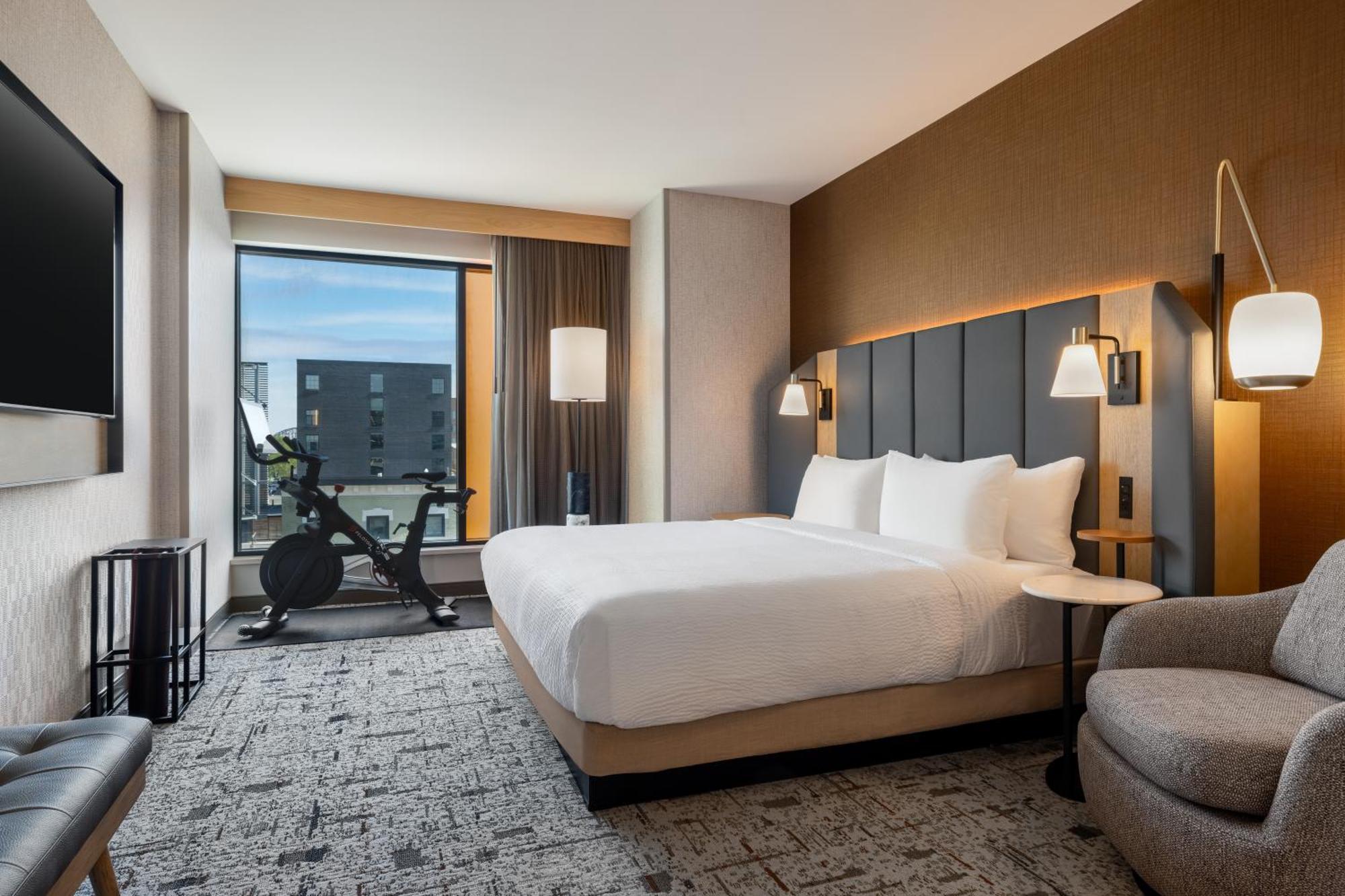 Tempo By Hilton Downtown Nulu 3* Louisville