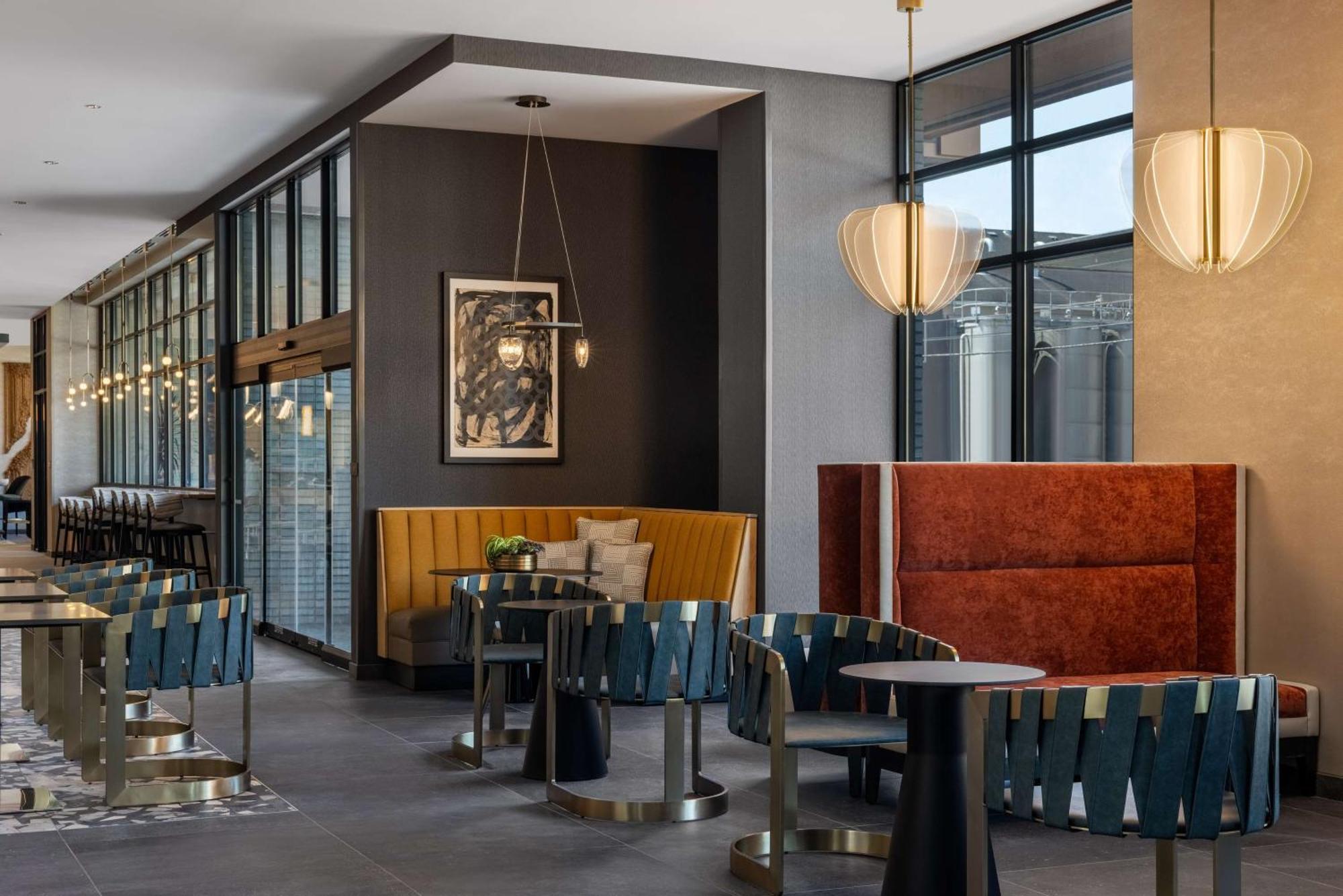 Hotel Tempo By Hilton Downtown Nulu Louisville