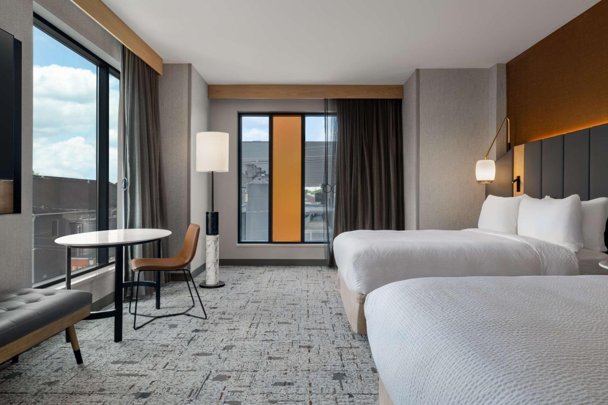 Hotel Tempo By Hilton Downtown Nulu Louisville