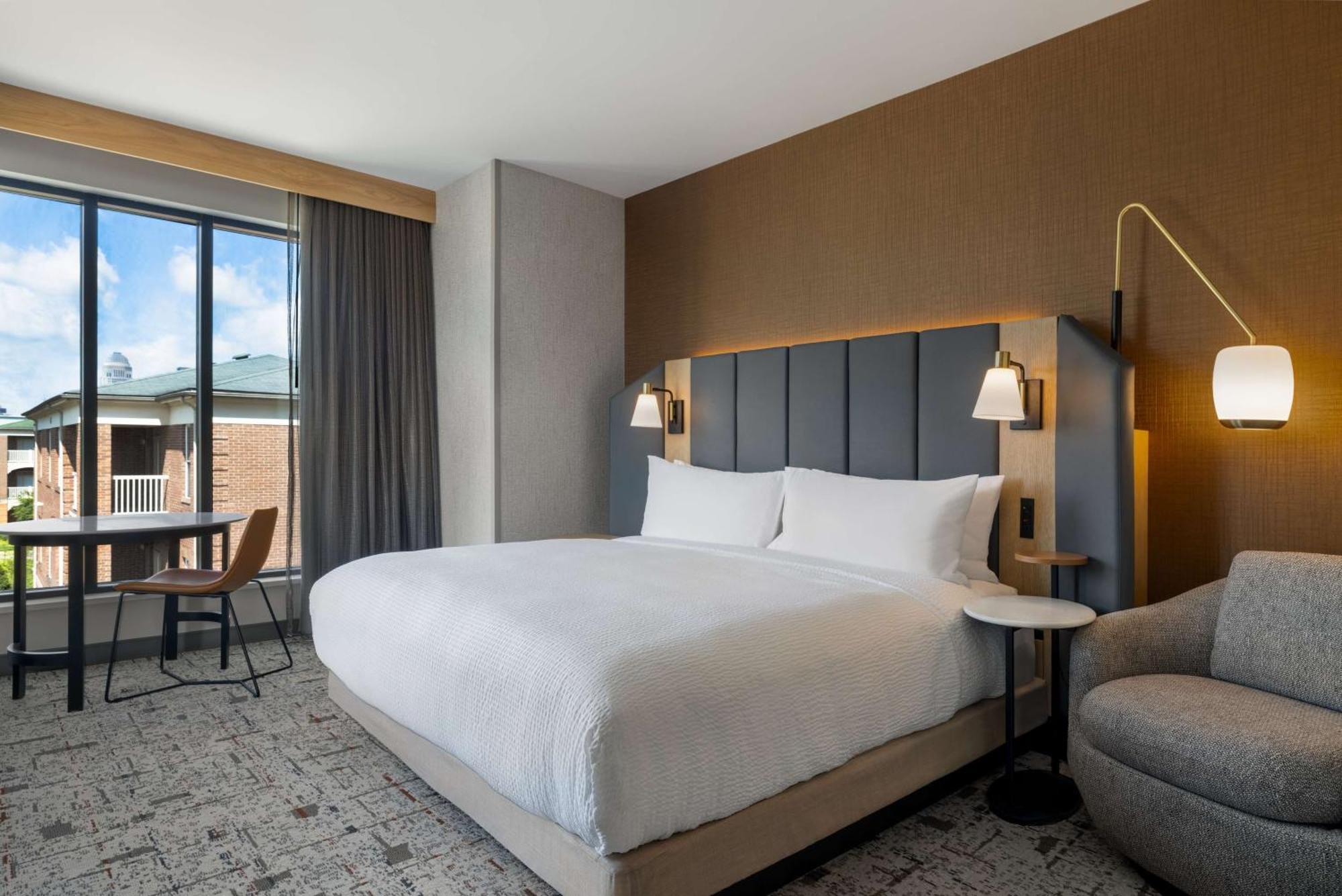 Tempo By Hilton Downtown Nulu 3*