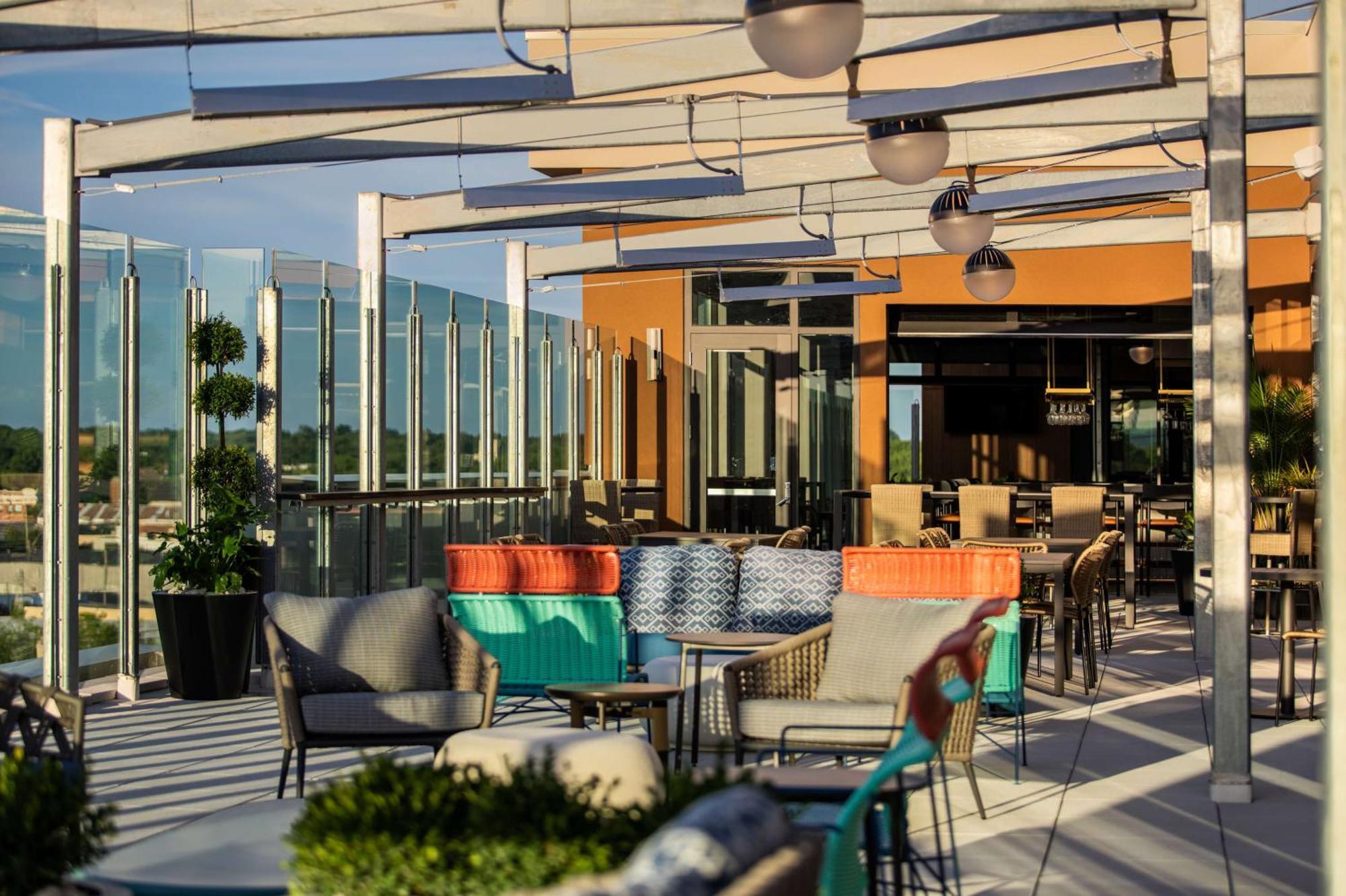 Hotel Tempo By Hilton Downtown Nulu Louisville