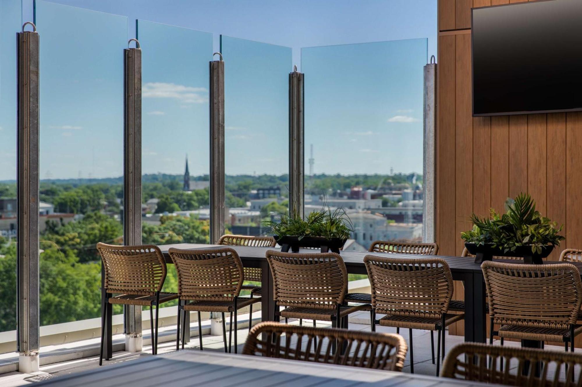 Tempo By Hilton Downtown Nulu Hotel Louisville